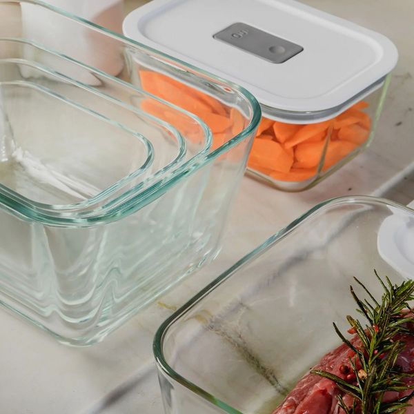 OU Glass Food Storage Container Set 8pc (set of 4) Microwave, Freezer & Dishwasher Safe, Airtight Leak Proof Lid with Microwave Valve, Stackable