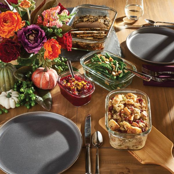 Rubbermaid OS 4.7 Cup/1.1 Liter Brilliance Glass: Microwave, Freezer & Oven Safe Food Storage Container