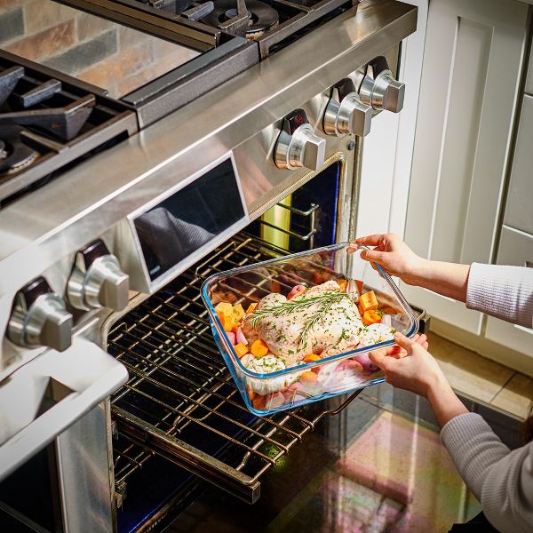Le'raze 6.5L Extra Large High Borosilicate Glass Food Storage Container with Airtight Lid.