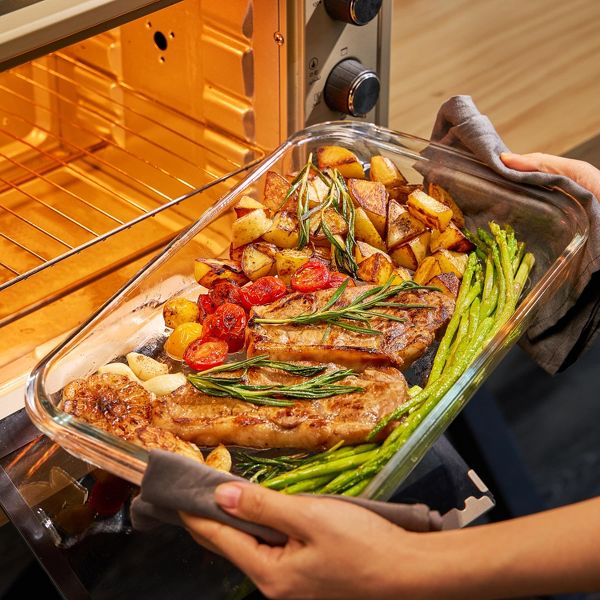 Sorbus 8-Piece Deep Glass Baking Dish Set with Lids - Versatile, Durable, Oven-Safe, & Dishwasher-Safe for Easy Baking, Storing, & Serving